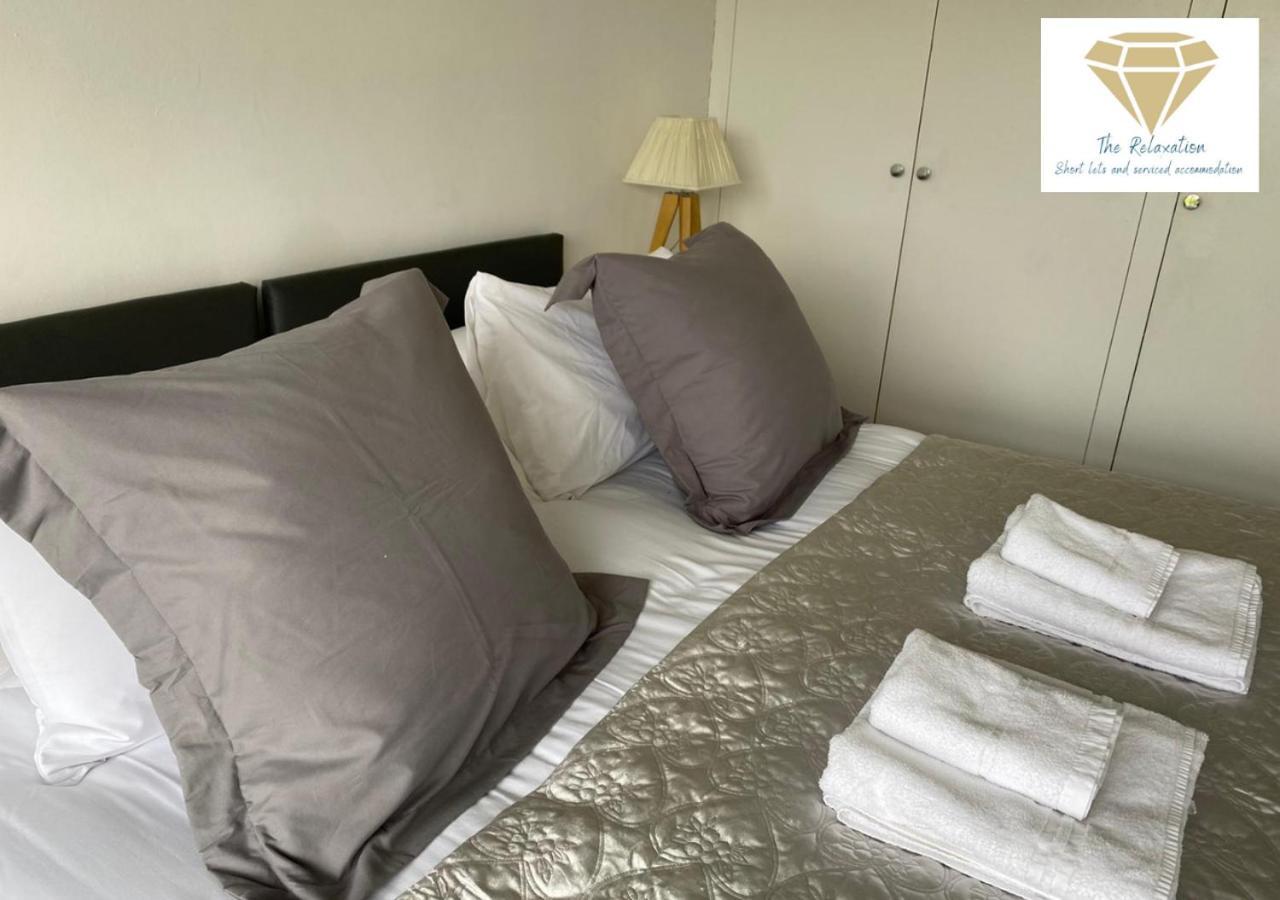 2 Bed Apartment-5 Guests - Business-Relocation-Parking - The Brighton Short Stay & Serviced Apartments Εξωτερικό φωτογραφία