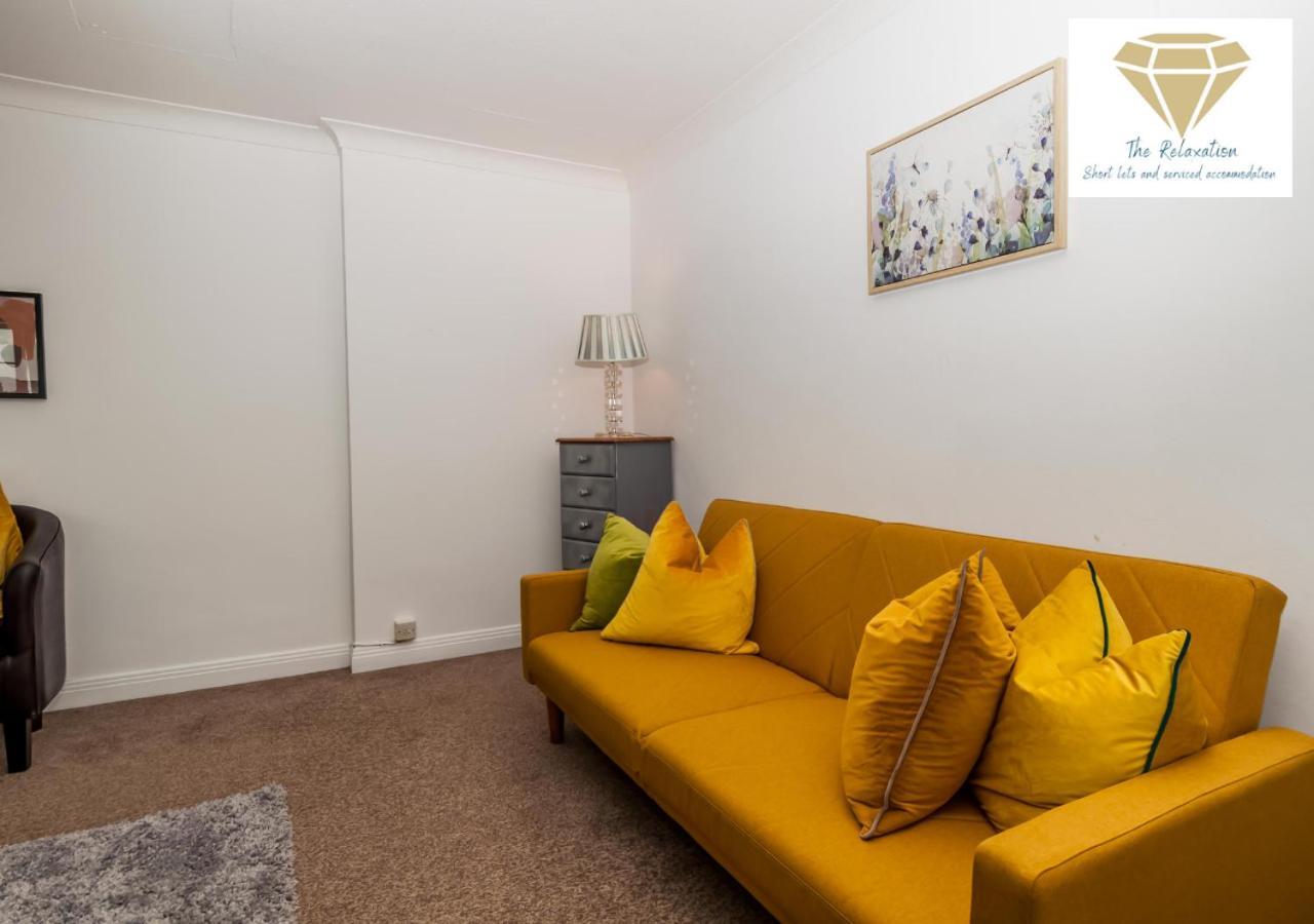 2 Bed Apartment-5 Guests - Business-Relocation-Parking - The Brighton Short Stay & Serviced Apartments Εξωτερικό φωτογραφία