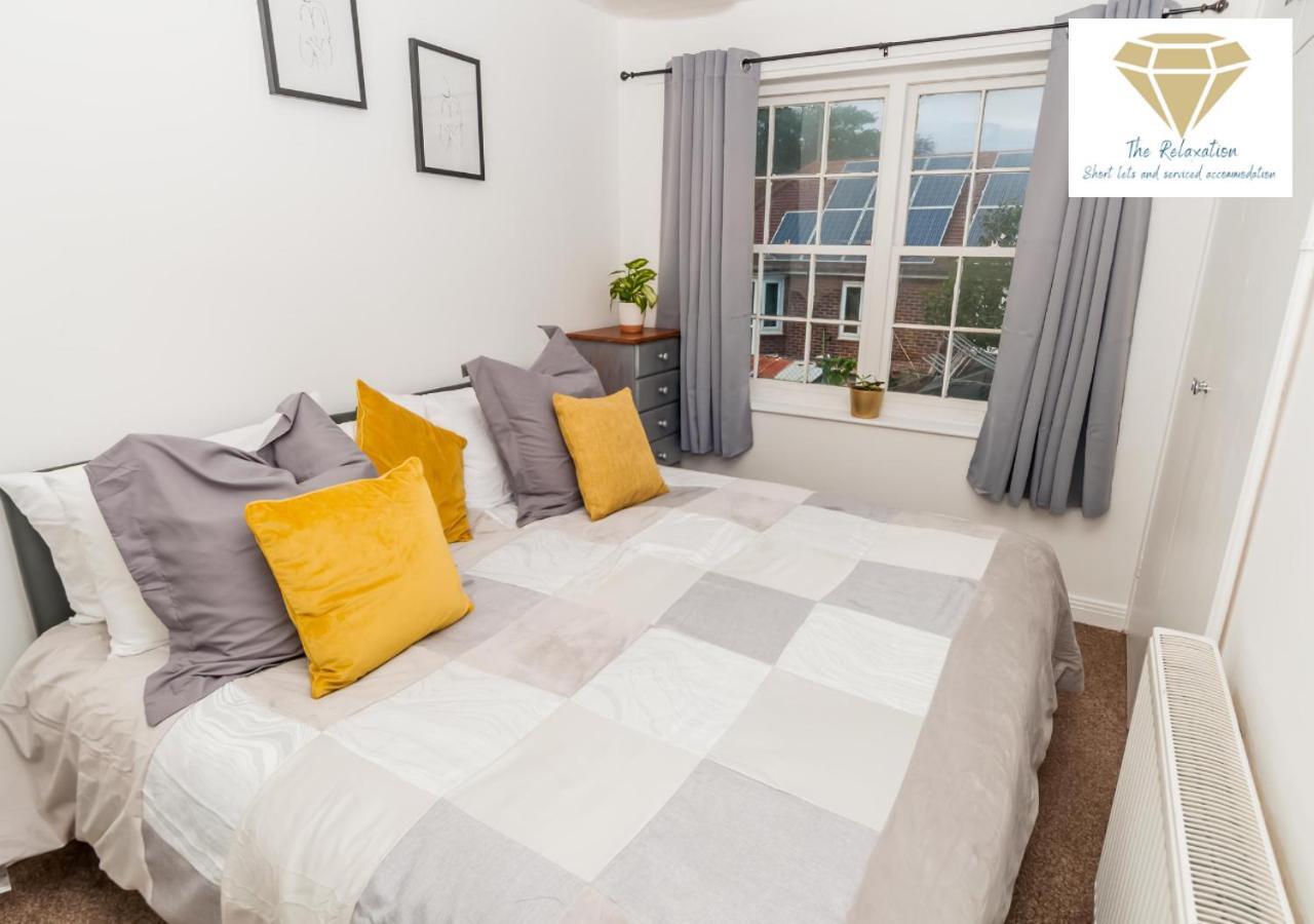 2 Bed Apartment-5 Guests - Business-Relocation-Parking - The Brighton Short Stay & Serviced Apartments Εξωτερικό φωτογραφία