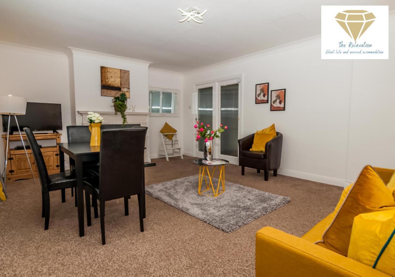 2 Bed Apartment-5 Guests - Business-Relocation-Parking - The Brighton Short Stay & Serviced Apartments Εξωτερικό φωτογραφία